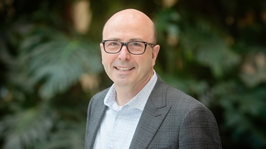 Bruce Belmore receives Nelson J. Shaffer Distinguished Consultant Award